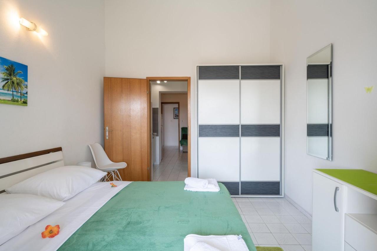 Laidback Apartments Orebic Bagian luar foto